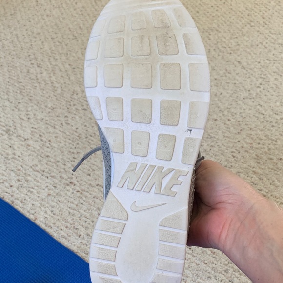 Nike Light Gray Sneakers with Sparkling Swoosh - Picture 9 of 17